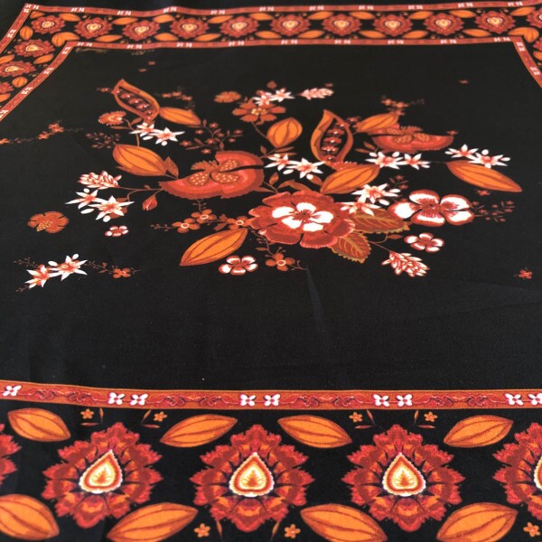Cetim Scarf 
